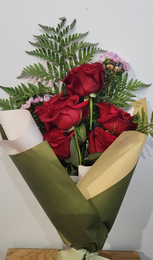 1/2 Dozen Roses + Foliage